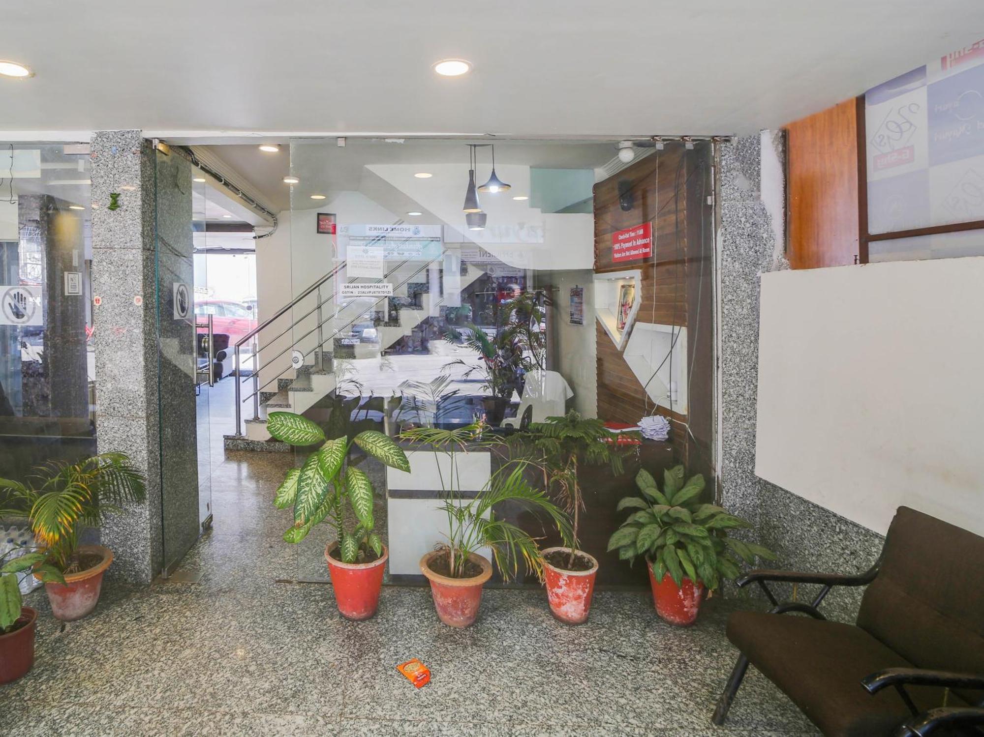Super Hotel O The Surbhi Bhopal Exterior photo