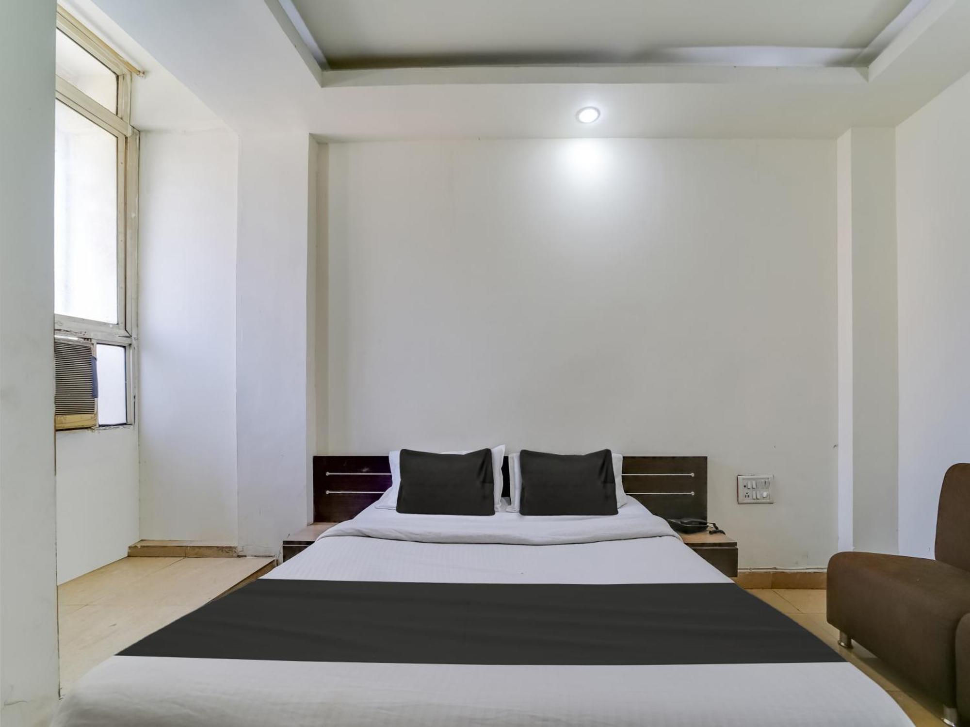 Super Hotel O The Surbhi Bhopal Exterior photo